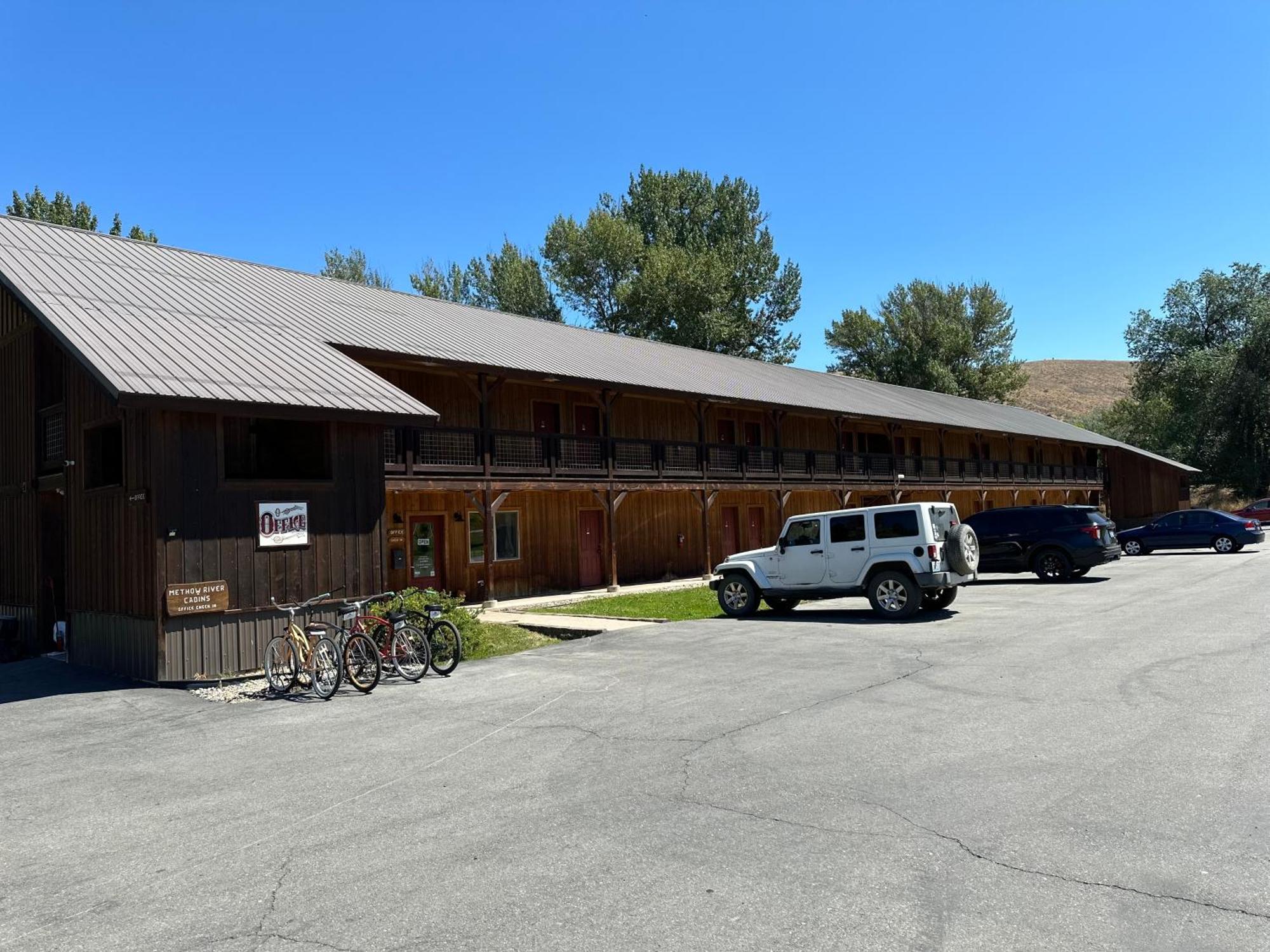 Methow River Lodge And Cabins Уинтроп Экстерьер фото