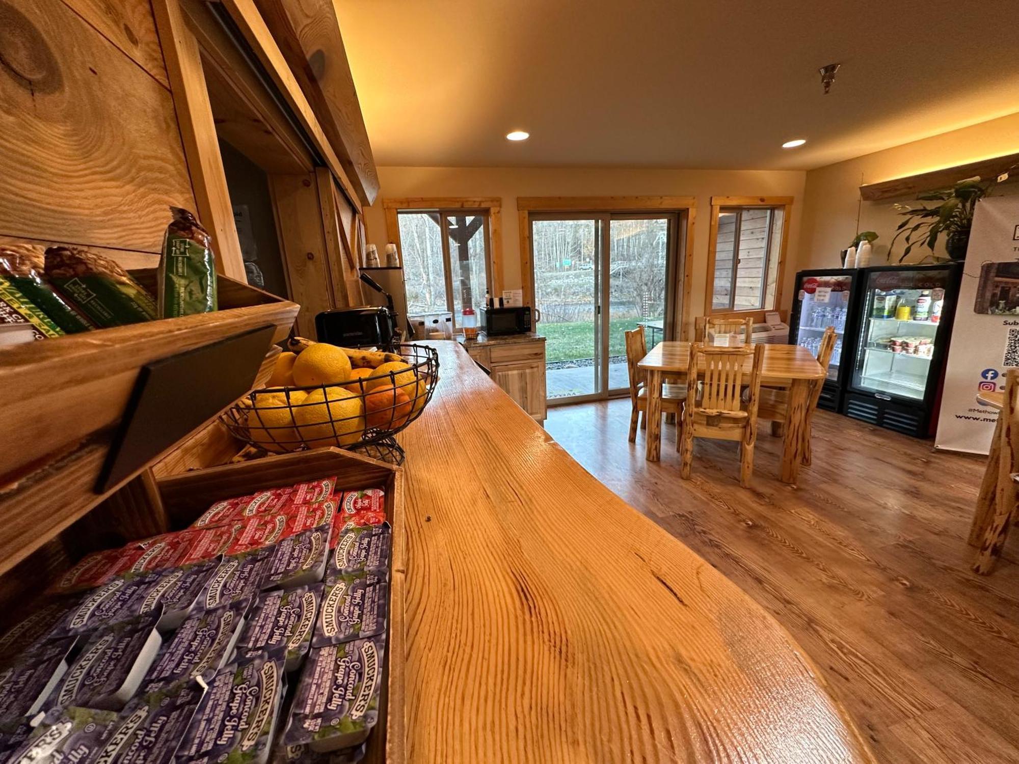 Methow River Lodge And Cabins Уинтроп Экстерьер фото