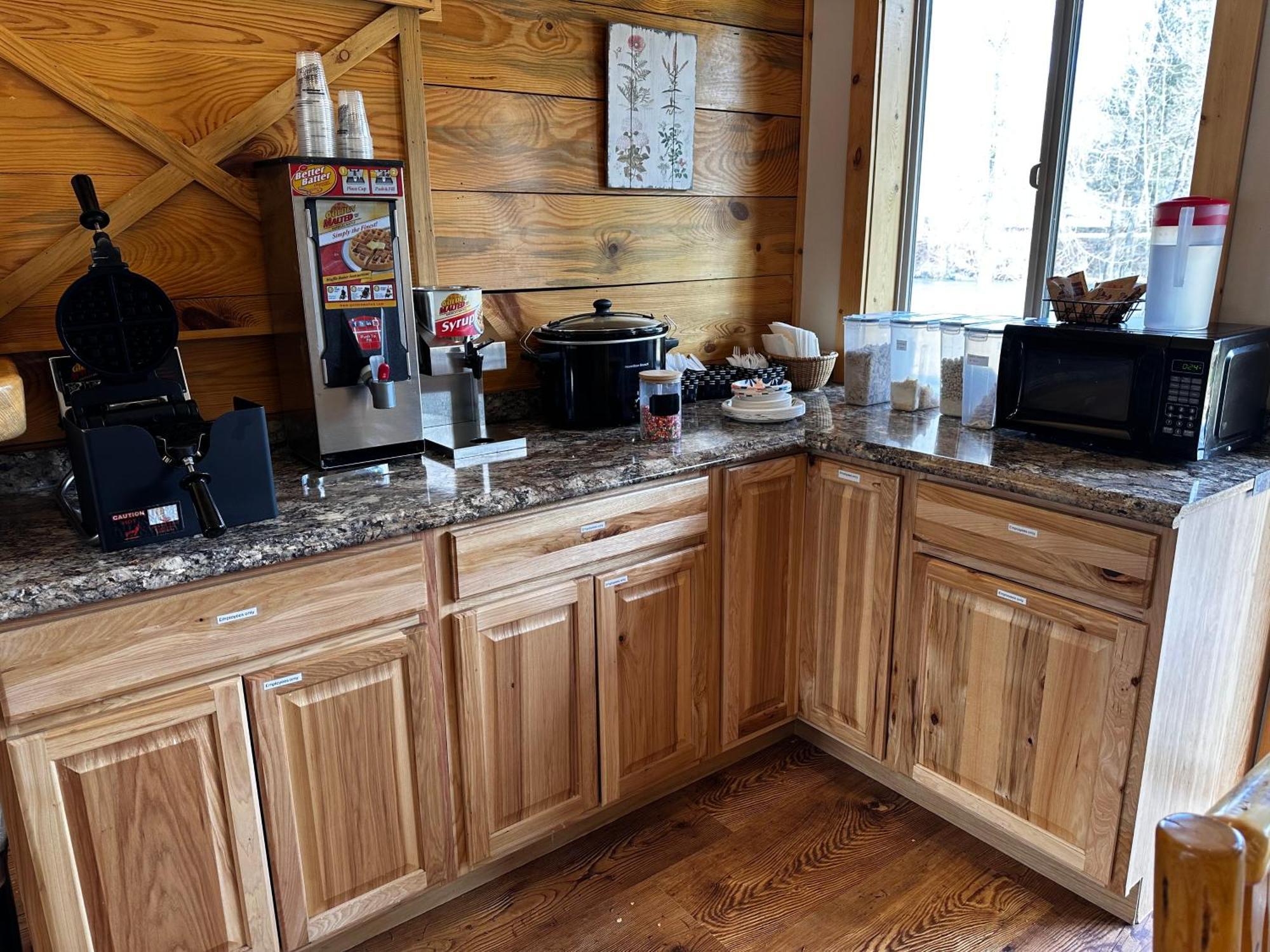 Methow River Lodge And Cabins Уинтроп Экстерьер фото