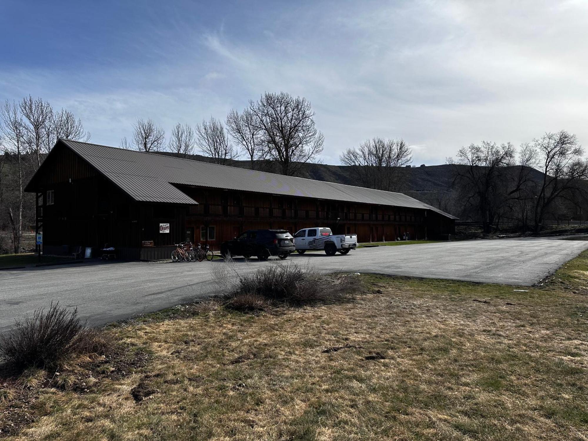 Methow River Lodge And Cabins Уинтроп Экстерьер фото