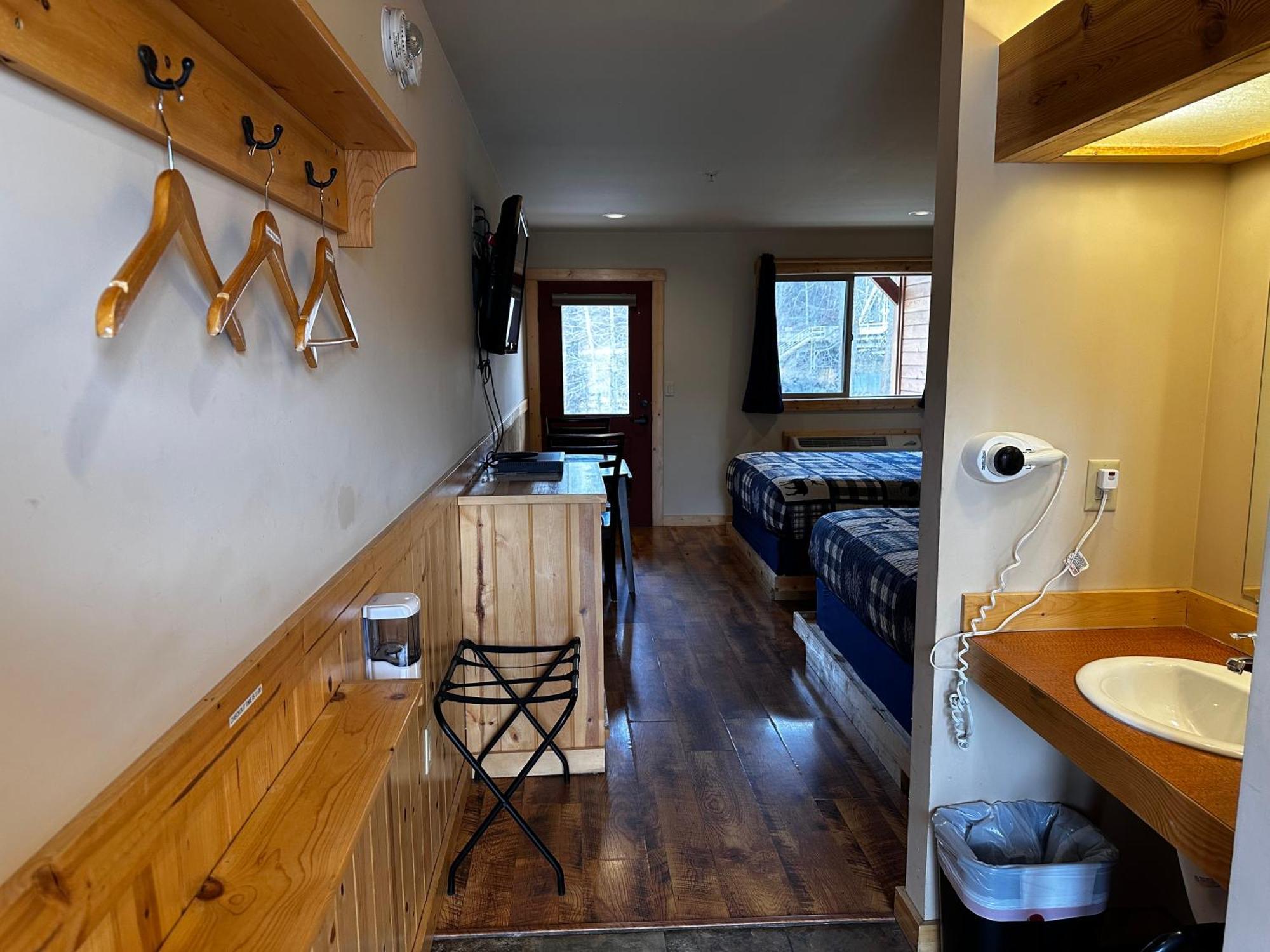 Methow River Lodge And Cabins Уинтроп Экстерьер фото