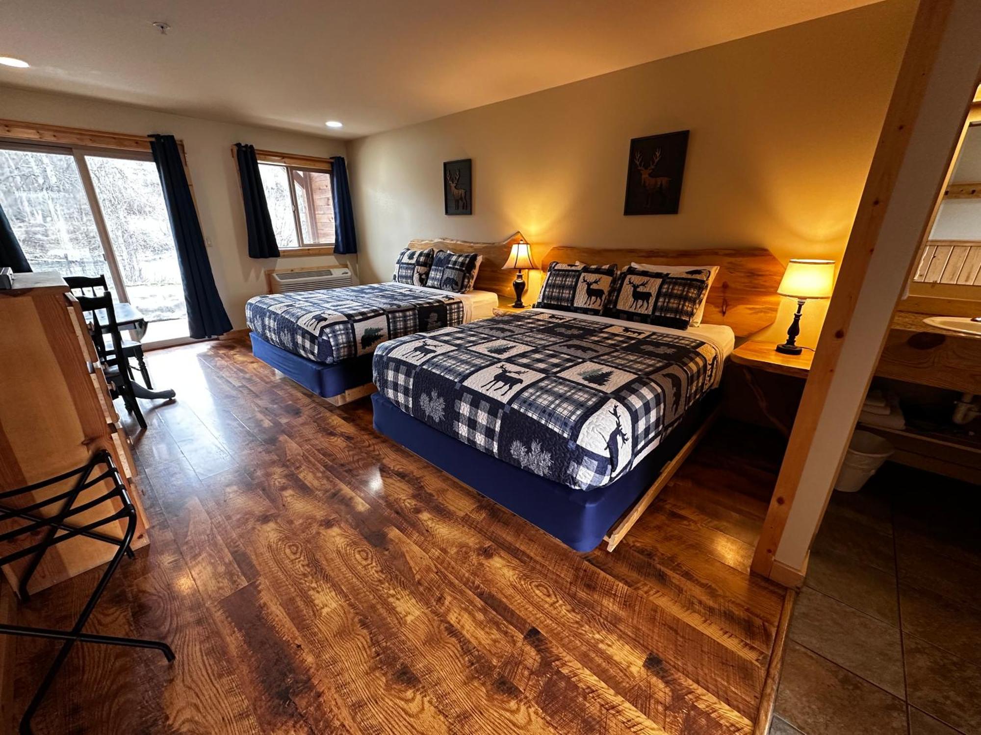 Methow River Lodge And Cabins Уинтроп Экстерьер фото