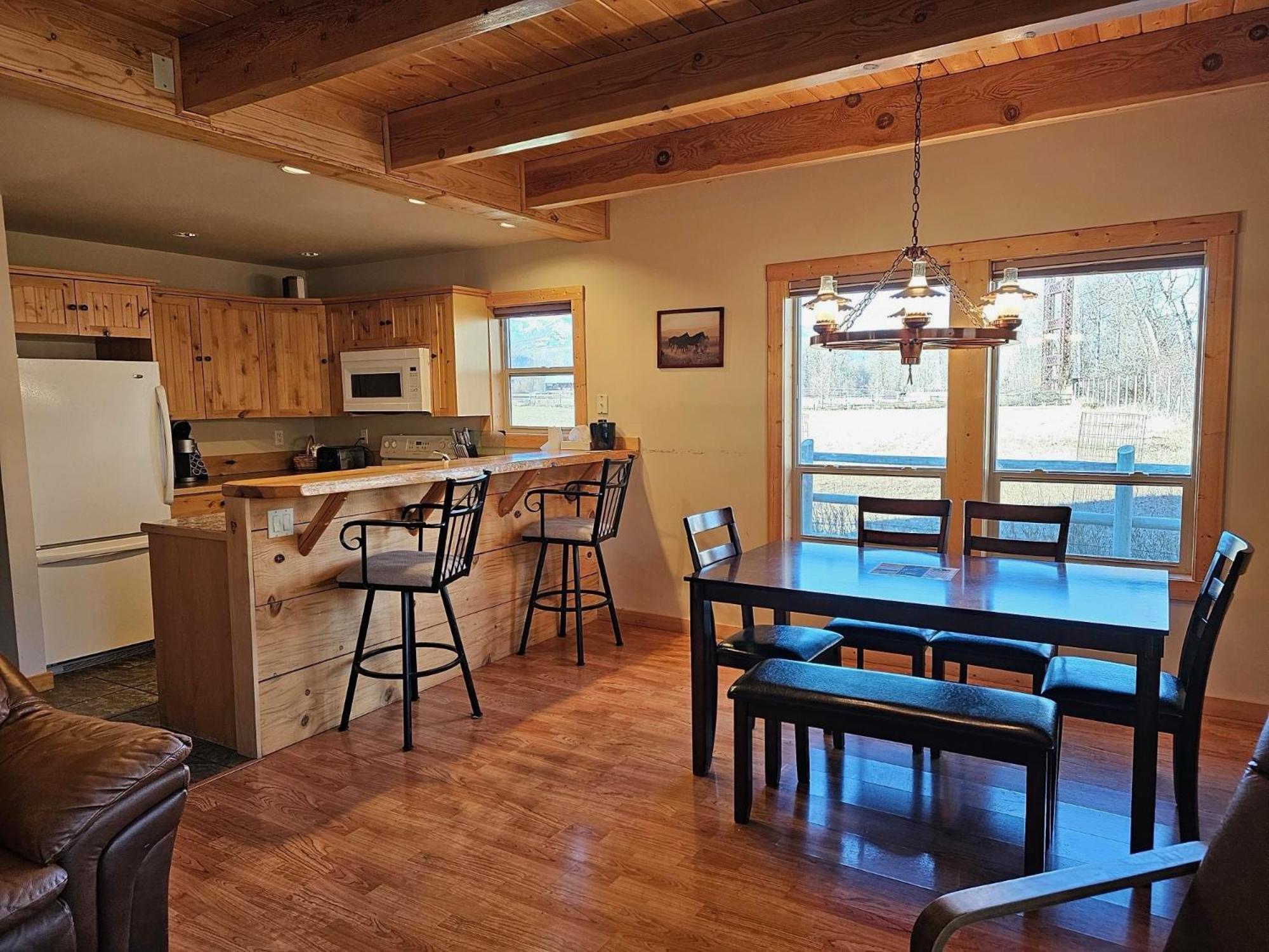 Methow River Lodge And Cabins Уинтроп Экстерьер фото